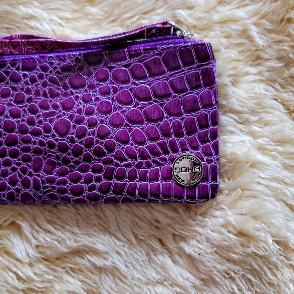 London Soho New York Crocodile Wristlet/Purple Alligator Makeup / Cosmetic Bag. - Picture 5 of 9